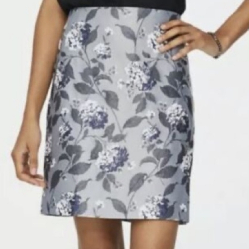 ANN TAYLOR LOFT Silver Gray Shimmer Floral‎ Jacquard A-Line Skirt 2YK 4